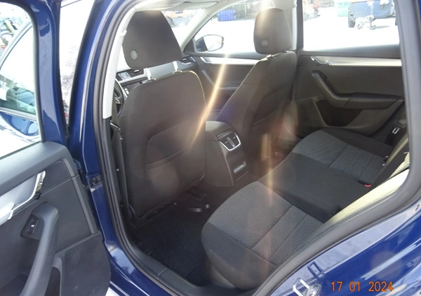 Skoda Octavia cena 25500 przebieg: 286500, rok produkcji 2015 z Złoczew małe 106